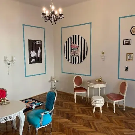 Barbie Baroque Appartement